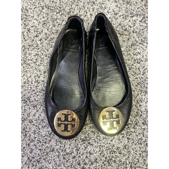TORY BURCH Reva Black Leather Metal Medallion Logo Ballet Ballerina‎ Flats Sz 6 - Picture 3 of 6